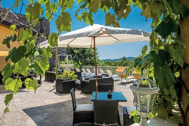 Borgo dei Poeti Wellness Resort - Sonnenterasse