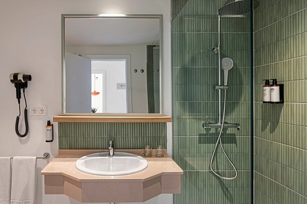 Sol Sancti Petri Apartamentos - Badbeispiel Suite mit Küche (Zimmercodierung WB1)