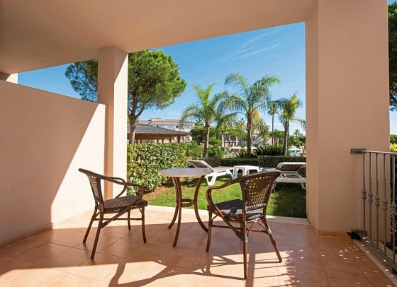 Valentín Sancti Petri Spa - Terrassenbsp. Doppelzimmer mit kleinem privaten Garten (Zimmercodierungen DBG & FB2)
