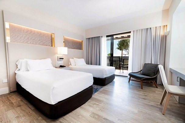 DoubleTree by Hilton Islantilla Beach Golf Resort - Wohnbeispiel Doppelzimmer (Zimmercodierungen DB1, D1E, D2E, D3E & D4E)