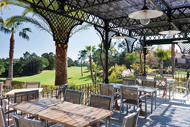 DoubleTree by Hilton Islantilla Beach Golf Resort - Terrasse Clubhaus