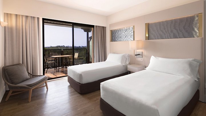 DoubleTree by Hilton Islantilla Beach Golf Resort - Wohnbeispiel Doppelzimmer (Zimmercodierungen DB1, D1E, D2E, D3E & D4E)