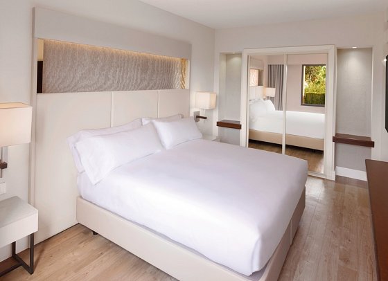 DoubleTree by Hilton Islantilla Beach Golf Resort - Wohnbeispiel Juniorsuite King 1 Schlafzimmer (Zimmercodierung JS1)