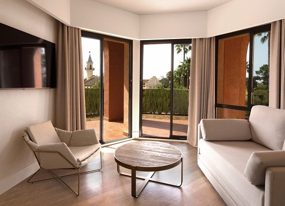 DoubleTree by Hilton Islantilla Beach Golf Resort - Wohnbeispiel Juniorsuite King 1 Schlafzimmer (Zimmercodierung JS1)