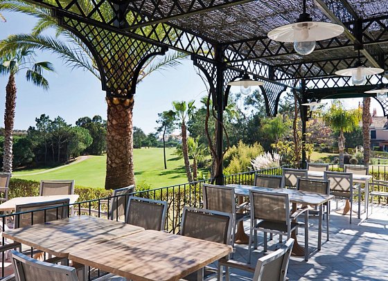 DoubleTree by Hilton Islantilla Beach Golf Resort - Terrasse Clubhaus