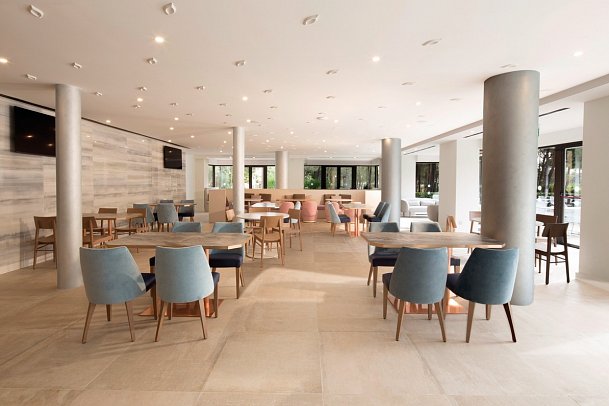 DoubleTree by Hilton Islantilla Beach Golf Resort - Bar Colón