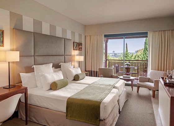 Precise Resort El Rompido - Wohnbeispiel Doppelzimmer Superior Pool- oder Golfplatzblick (Zimmercodierung DS1)
