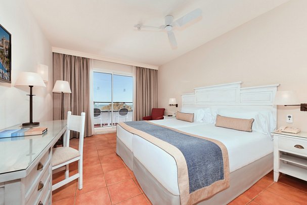 Hotel Fuerte Conil-Resort - Wohnbeispiel Doppelzimmer Meerblick (Zimmercodierung DBM)