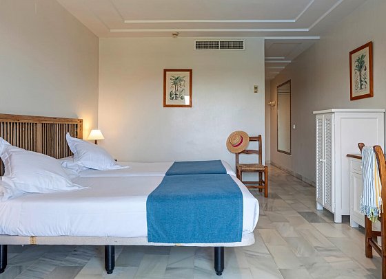 Hotel Playa de la Luz - Wohnbeispiel Doppelzimmer Terrasse (Zimmercodierung TB1)