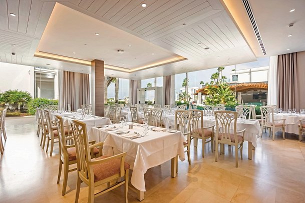 Hipotels Barrosa Park