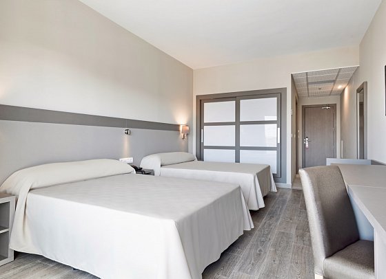 Best Costa Ballena - Wohnbeispiel Familienzimmer (Zimmercodierung FB1)