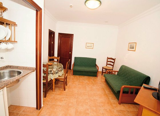 Hotel Diufain - Wohnbeispiel Appartement (Zimmercodierungen AB1, AB2 & AB3)