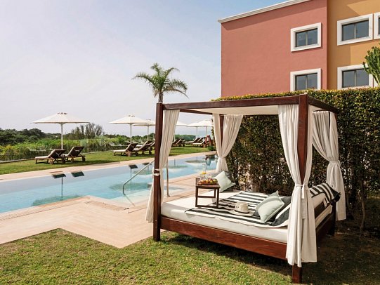 Palacio de Sancti Petri, A Gran Meliá Hotel - Wohnbeispiel Doppelzimmer Red Level Poolzugang (Zimmercodierungen DX2 & DX3)