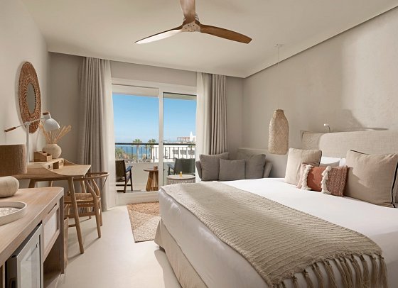 DAIA Slow Beach Hotel Conil - Wohnbeispiel Doppelzimmer seitl. Meerblick (Zimmercodierungen DBN & DXN)