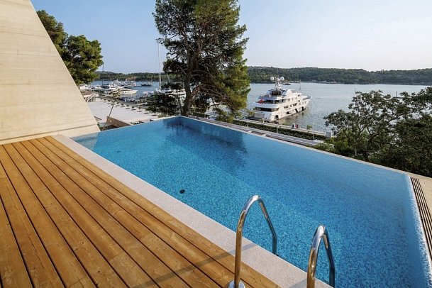 D-Resort Sibenik - Beispiel Privatpool Villa Sea View (Zimmercodierung VBM)