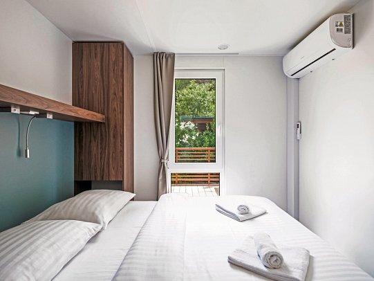 Zaton Holiday Resort Mobilheime - Wohnbeispiel Deluxe Family Drei-Zimmer-Camping Home 4+1 (Zimmercodierung CB2)