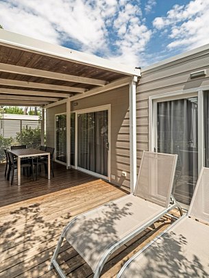 Zaton Holiday Resort Mobilheime - Wohnbeispiel Superior Zwei-Zimmer-Camping Home 4+2 (Zimmercodierung CB3)