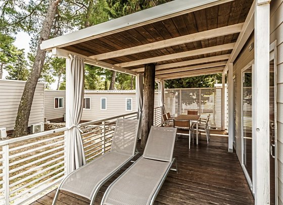 Zaton Holiday Resort Mobilheime - Wohnbeispiel Premium Drei-Zimmer-Camping Home 6+1 (Zimmercodierung CM1)