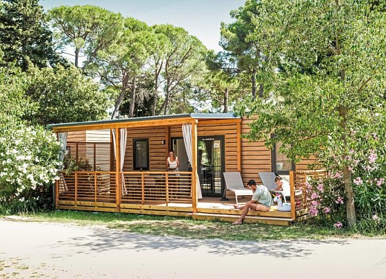 Zaton Holiday Resort Mobilheime - Wohnbeispiel Deluxe Family Drei-Zimmer-Camping Home 4+1 (Zimmercodierung CB2)