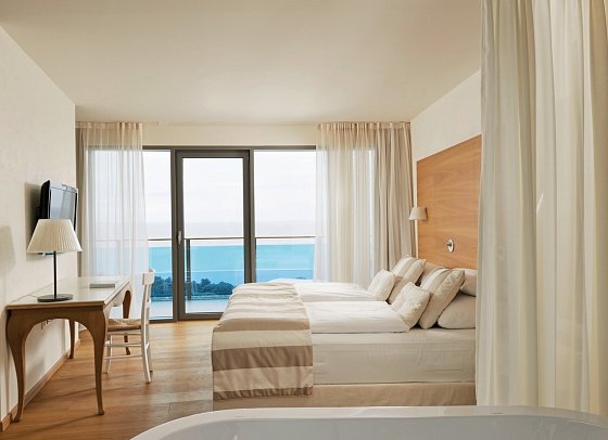 Falkensteiner Hotel & Spa Iadera - Wohnbeispiel Suite Meerseite (Zimmercodierung WBC)