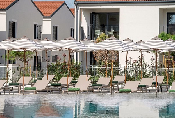 Molum Hotel & Residences