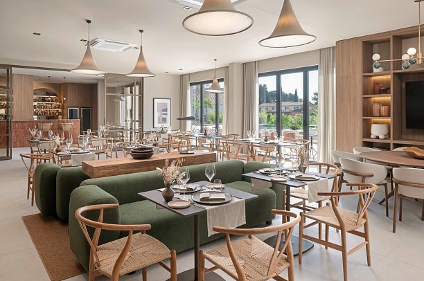 Molum Hotel & Residences