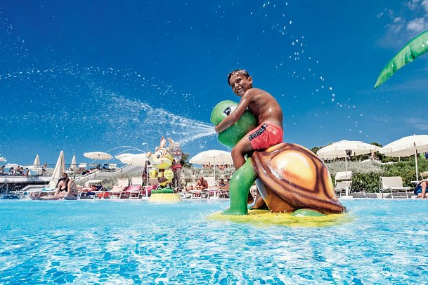 Zaton Holiday Resort