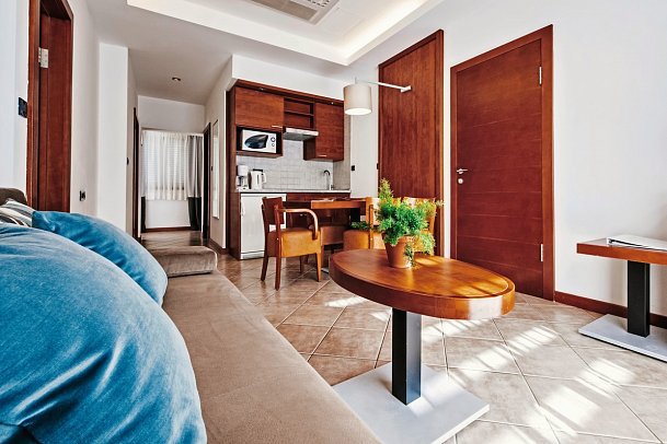 Zaton Holiday Resort - Wohnbeispiel Apt. 2 Schlafzimmer Komfort für 5 Pers. (Zimmercodierung OF1)