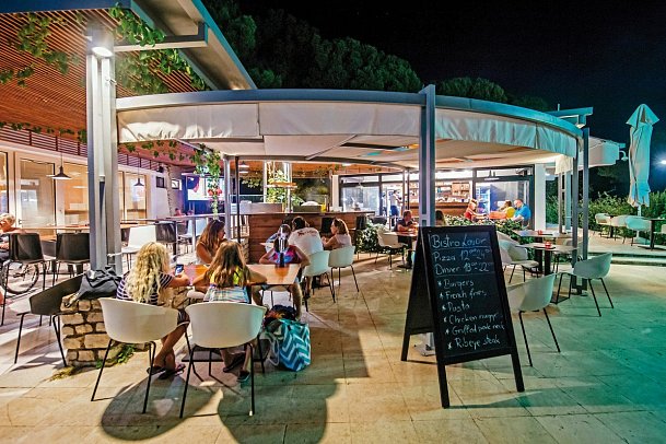 Zaton Holiday Resort