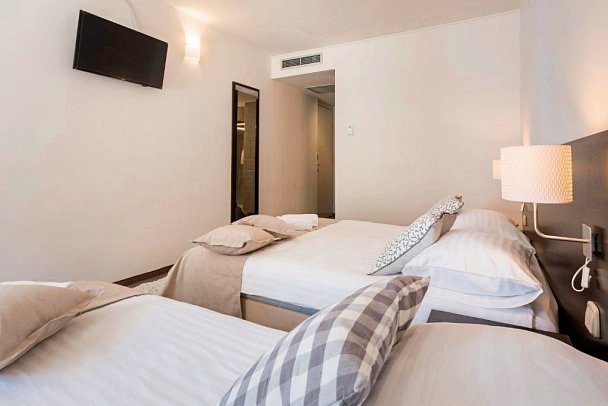 Villa Arausana & Antonina - Wohnbeispiel Doppelzimmer Superior Meerseite (Zimmercodierung DSC)