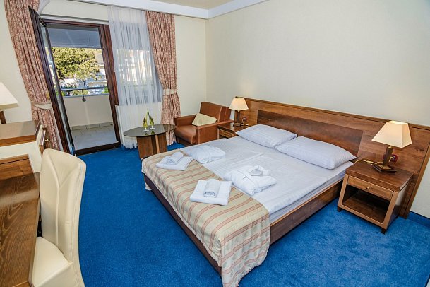 Hotel Pagus - Wohnbeispiel Doppelzimmer Gartenblick (Zimmercodierung DBG)