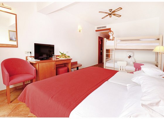 Hotel Zora - Wohnbeispiel Mini Familienzimmer Premium (Zimmercodierung FMC)