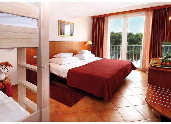 Hotel Zora - Wohnbeispiel Mini Familienzimmer Premium (Zimmercodierung FMC)