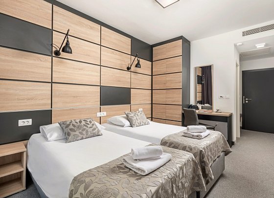 Hotel Imperial Vodice - Wohnbeispiel DZ Nebengebäude (Zimmercodierungen D1V & DC2)