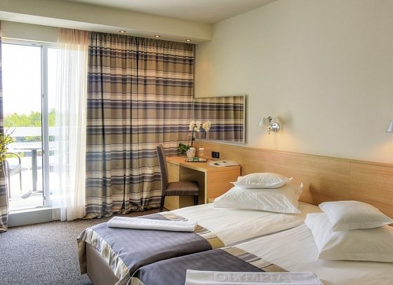 Olympia - Wohnbeispiel Doppelzimmer Klassik Parkseite (Zimmercodierungen DB1 & DC2)