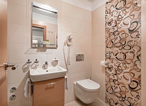 Olympia - Beispiel Bad Juniorsuite (Zimmercodierung JB1)