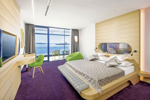 Olympia Sky - Wohnbeispiel Doppelzimmer Superior (Zimmercodierungen DSG & DCG)