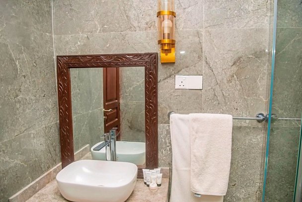 AHG Hisia Nungwi Experience - Beispiel Bad (Zimmercodierungen DB1, DS1, DD1 & JB1)