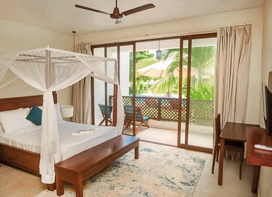 AHG Hisia Nungwi Experience - Wohnbeipiel Double Room Deluxe (Zimmercodierung DD1)