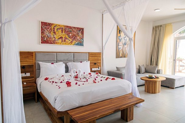 Royal Mandarin Hotel & Resort - Wohnbeispiel Double Room Beach Front (Zimmercodierung DBO)