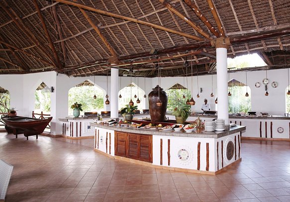 Bluebay Beach Resort & Spa - Restaurant Makuti