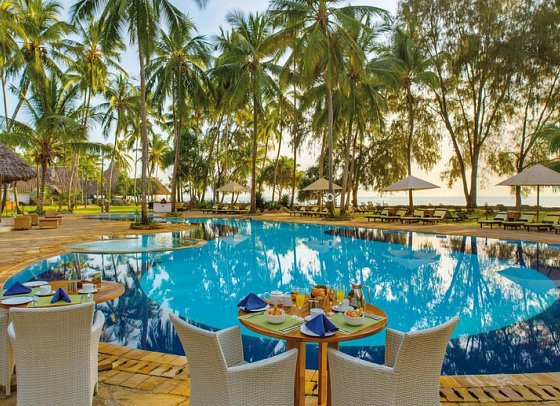 Bluebay Beach Resort & Spa