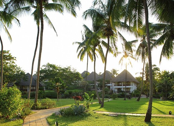Bluebay Beach Resort & Spa