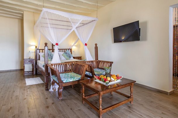 Kiwengwa Beach Resort - Wohnbeispiel Suite sea view with Jacuzzi (Zimmercodierung WBO)