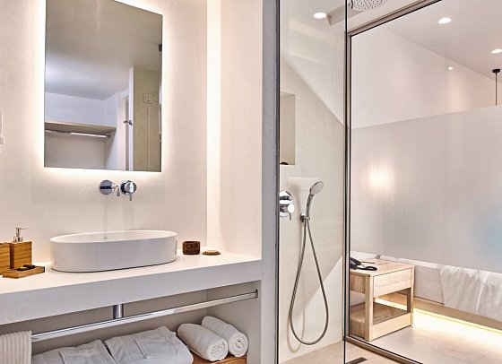 Tsamis Zante Suites - Wohnbeispiel Juniorsuite Gartenblick (Zimmercodierungen JBG & J1R)