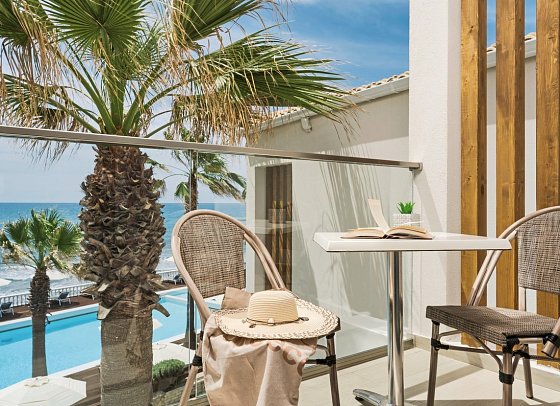 Crystal Beach - Wohnbeispiel Doppelzimmer Premium Meerblick (Zimmercodierung DMM)