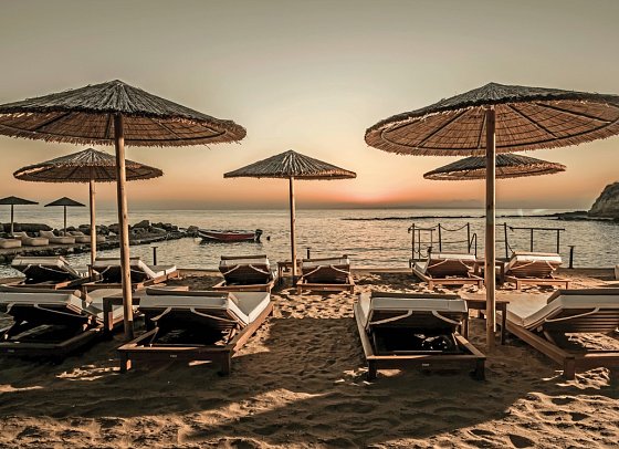 Alexandra Beach Resort & Spa