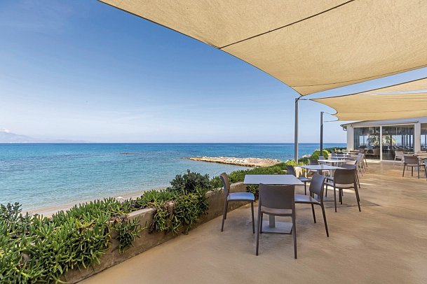 Alexandra Beach Resort & Spa