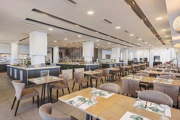 Alexandra Beach Resort & Spa