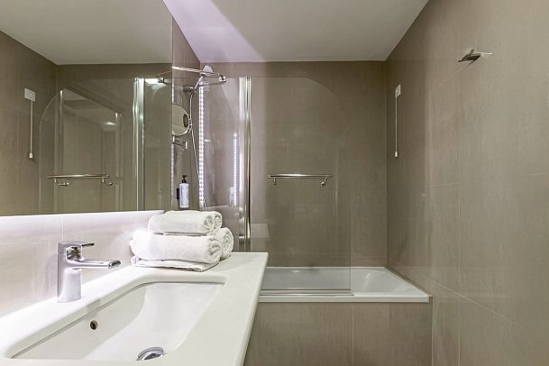 Alexandra Beach Resort & Spa - Wohnbeispiel Doppelzimmer Meerblick (Zimmercodierung D1M)